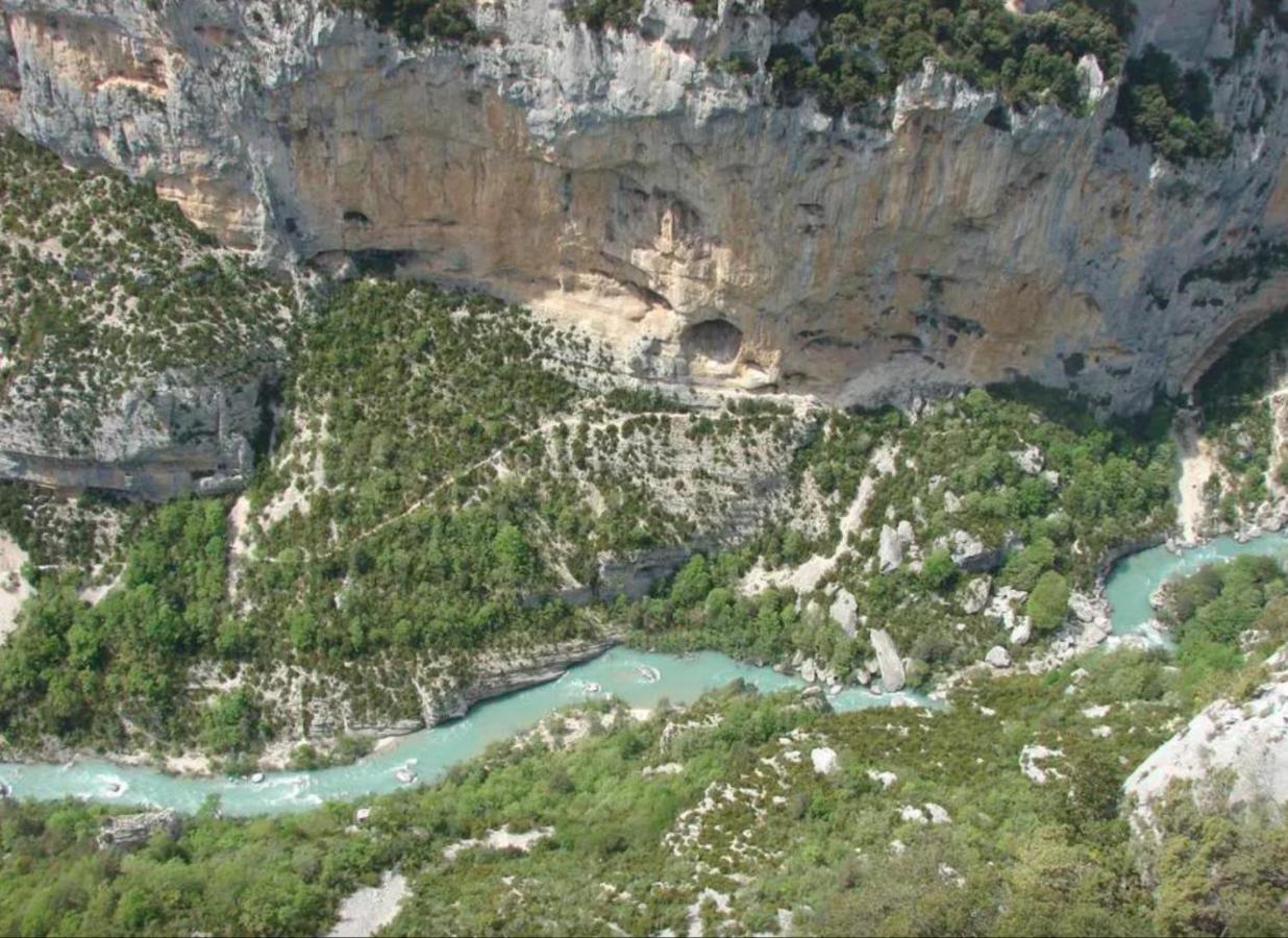 Appart T3 au coeur de Gréoux-les-Bains Extérieur photo