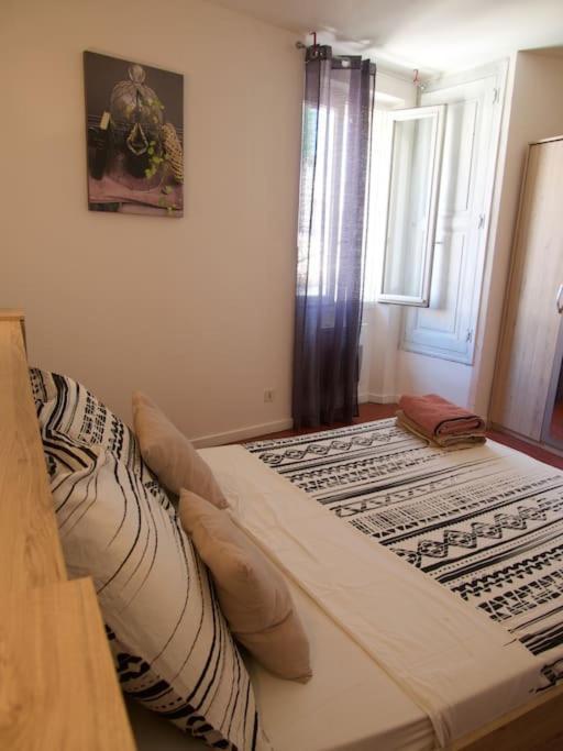 Appart T3 au coeur de Gréoux-les-Bains Extérieur photo